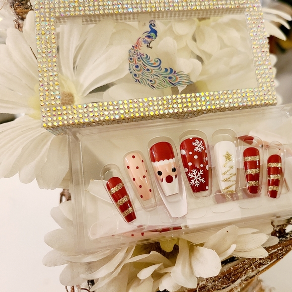 New boutique Santa Claus Holiday Faux |Fake Nail adhesive tab Press ons - Picture 10 of 13